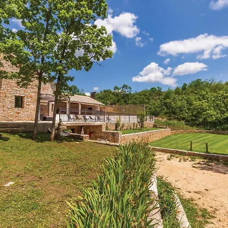 Holiday home Amazing In With Kitchen *