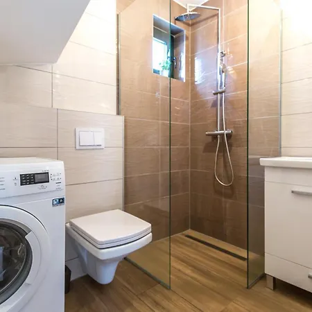 Amazing In With Kitchen Holiday home